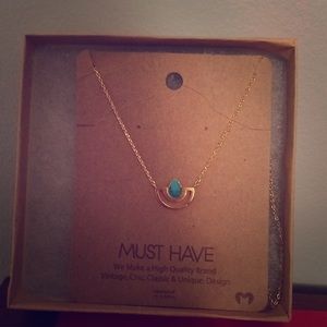 Beautiful turquoise necklace!